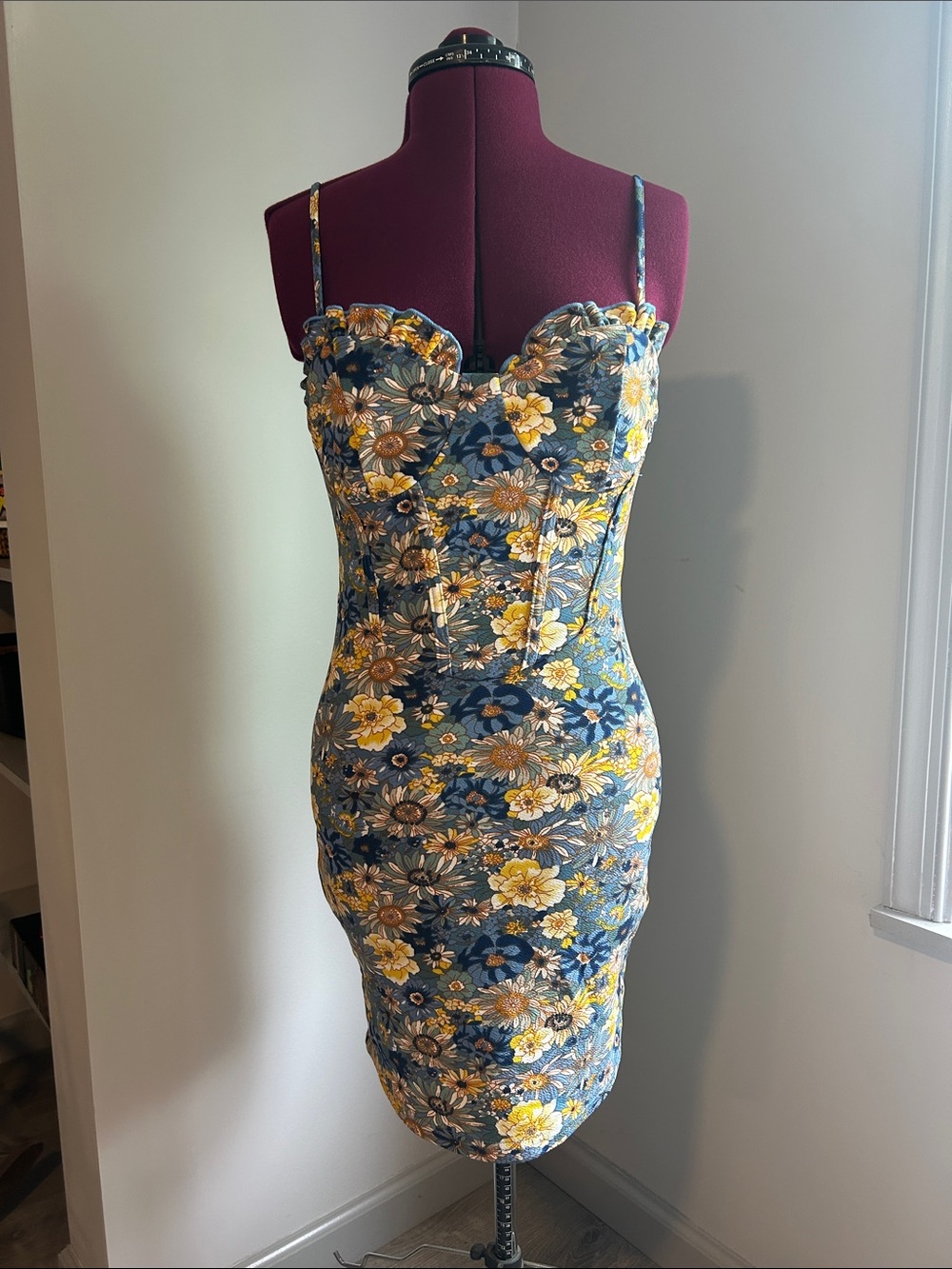 Floral Sweetheart Bodycon Dress in Blue and Yellow